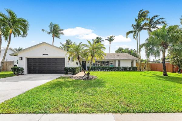 Eastwood Of Wellington, 11606 Sanderling Dr, Wellington, Florida 33414, image 1