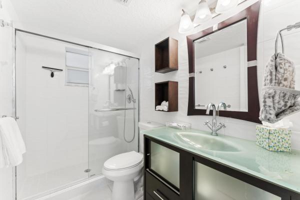 Lake Clarke Gardens, 2669 S Garden Dr S #403, Lake Worth, Florida 33461, image 3