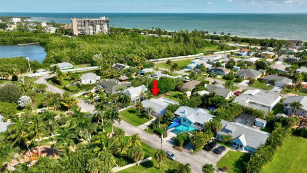 Tropical Beach, 1120 Fernandina St, Fort Pierce, Florida 34949, image 1