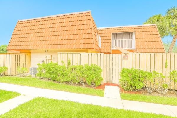 Waterside Luxury Townhomes, 728 Mill Valley Pl, West Palm Beach, Florida 33409, image 1