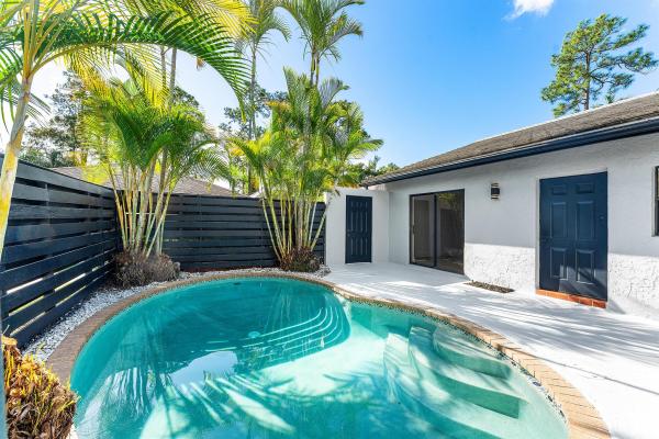 Sugar Pond Manor, 1277 Periwinkle Pl, Wellington, Florida 33414, image 1