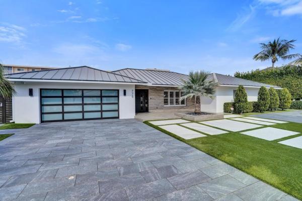 Lake Rogers Isle, 775 NE 39th St, Boca Raton, Florida 33431, image 1