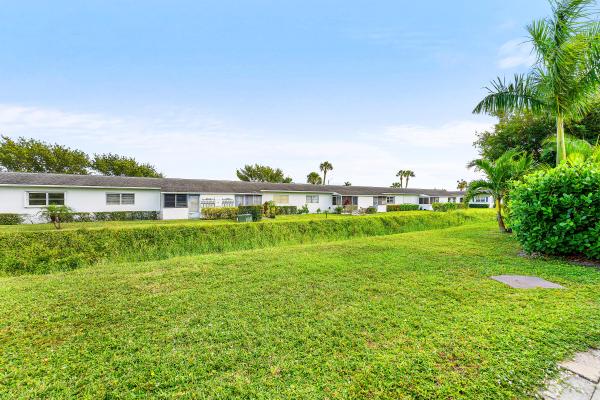 Gately At Cresthaven Townhomes, 2638 Gately Dr E #1, West Palm Beach, Florida 33415, image 2
