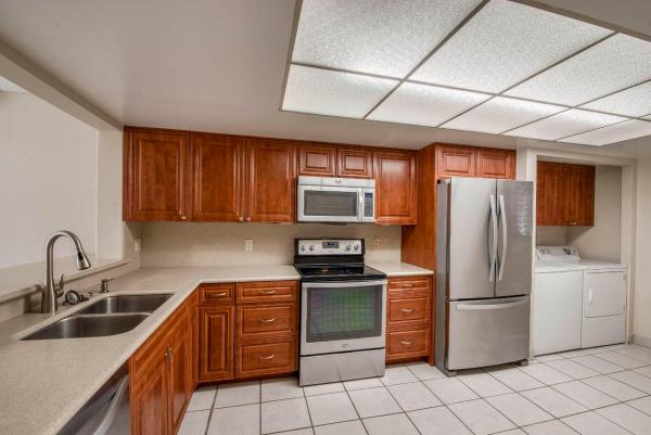 Marina Bay, 1030 Us Highway 1 #103, North Palm Beach, Florida 33408, image 1