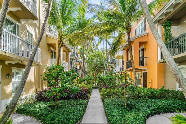 Coda, 109 E Coda Cir, Delray Beach, Florida 33444, image 2