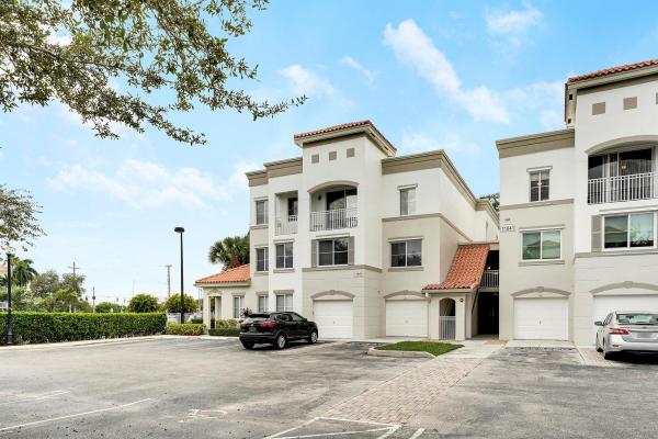 Residences At Legacy Place, 11041 Legacy Blvd #305, Palm Beach Gardens, Florida 33410, image 1