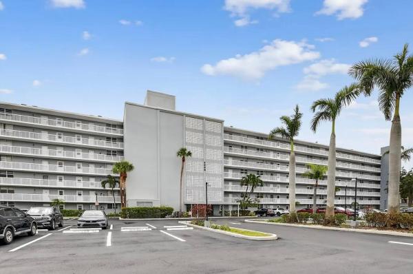 Boca Teeca, 5500 NW 2nd Ave #121, Boca Raton, Florida 33487, image 1