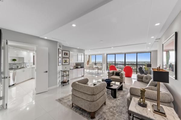 The Consulate, 1900 Consulate Pl #2104, West Palm Beach, Florida 33401, image 1