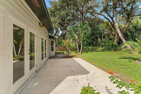 Monet Oaks, 11070 Oak Way Cir #, Palm Beach Gardens, Florida 33410, image 2