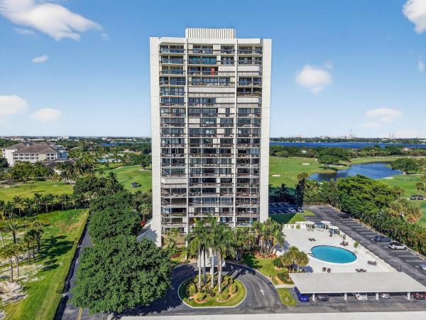 Washington Tower, 2000 Presidential Way #206, West Palm Beach, Florida 33401, image 1