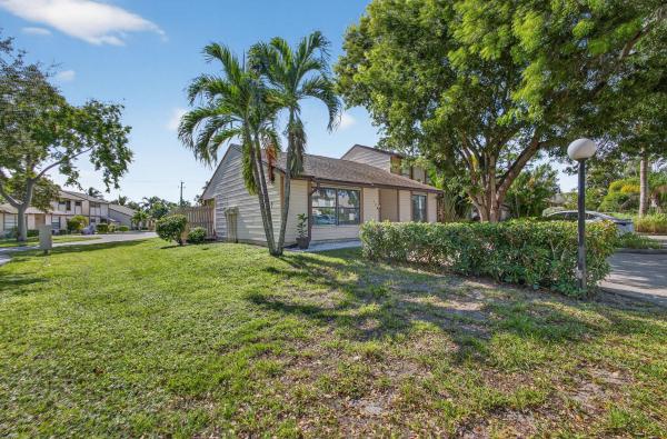 126 Sherwood Cir #12a, Jupiter, Florida 33458, image 1