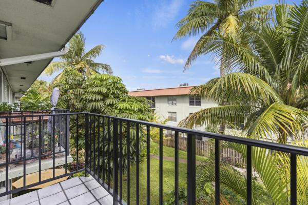 The Racquet Club, 809 W Oakland Park Blvd #K12, Oakland Park, Florida 33311, image 1
