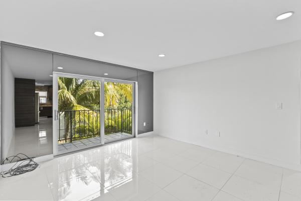 The Racquet Club, 809 W Oakland Park Blvd #K12, Oakland Park, Florida 33311, image 2