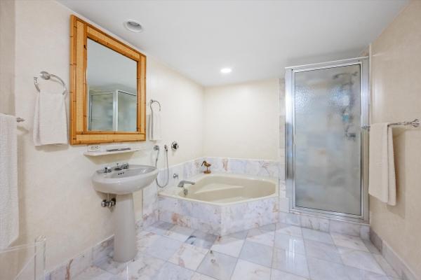L'Ermitage Palm Beach, 200 Bradley Pl #303, Palm Beach, Florida 33480, image 2