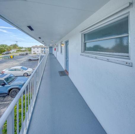 Four Palms, 420 W Palm St #24, Lantana, Florida 33462, image 1