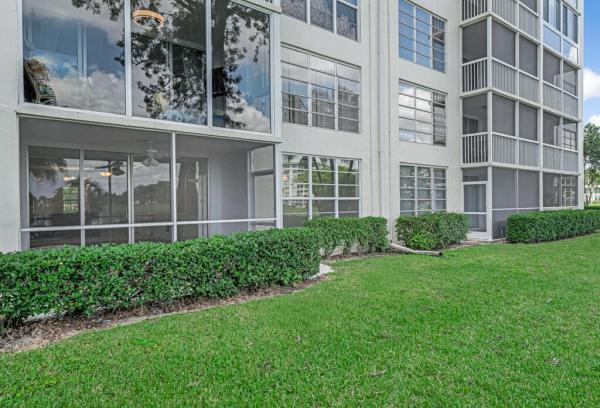 Palm-Aire Country Club 4, 3051 N Course Dr #110, Pompano Beach, Florida 33069, image 2