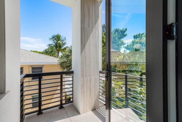 Hofman, 514 NE 7th Ave, Delray Beach, Florida 33483, image 2