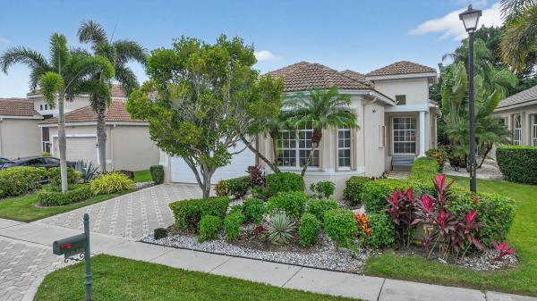 Turnberry Isle At Aberdeen, 6942 Fairway Lakes Dr, Boynton Beach, Florida 33472, image 1