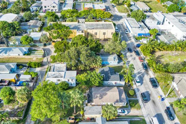 Lake Worth Town, 19 S E St, Lake Worth Beach, Florida 33460, image 2