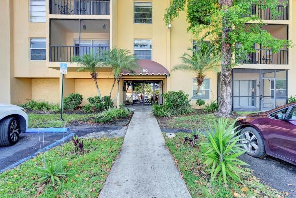 Casa Del Rio, 480 NW 20th St #1090, Boca Raton, Florida 33431, image 1