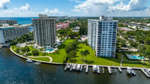 Lake House South, 875 E Camino Real, Boca Raton, Florida 33432, image 2