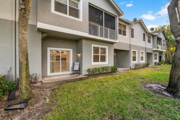 3013 Grandiflora Dr, Greenacres, Florida 33467, image 3