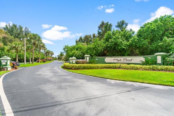 High Point Of Fort Pierce, 1205 S Lakes End Dr #D2, Fort Pierce, Florida 34982, image 1