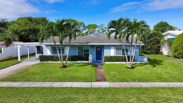 1615 Crest Dr, Lake Worth, Florida 33461, image 1