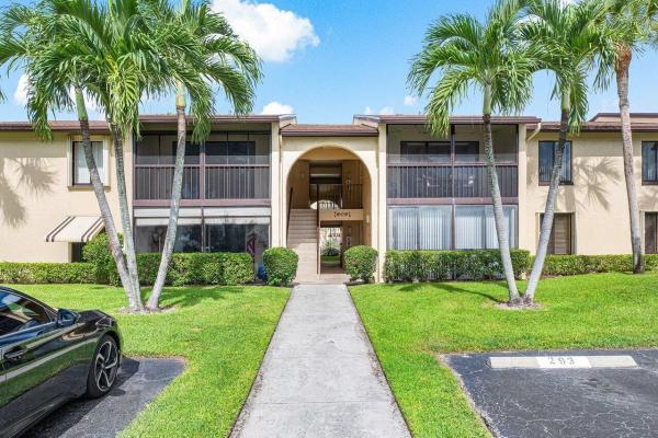 Pine Ridge North 2, 609 Sea Pine Way #B2, Greenacres, Florida 33415, image 1