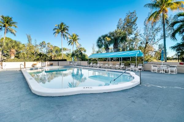 Esedra Court At The Fountains Country Club, 4822 Esedra Ct #303, Lake Worth, Florida 33467, image 2