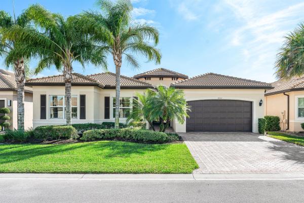 Valencia Cove, 8202 Alpine Ridge Rd, Boynton Beach, Florida 33473, image 1