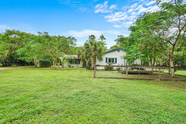 13173 24th Ct N, Loxahatchee Groves, Florida 33470, image 1