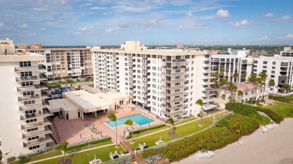 Opal Towers East, 1149 Hillsboro Mile #310, Hillsboro Beach, Florida 33062, image 2