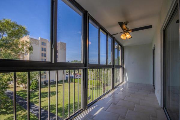 Huntington Lakes 1, 14375 Strathmore Ln #404, Delray Beach, Florida 33446, image 1