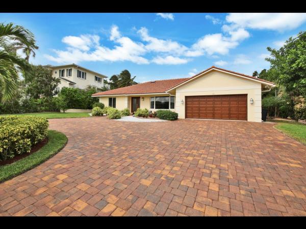 Tomkus, 451 N Lyra Cir, Juno Beach, Florida 33408, image 1