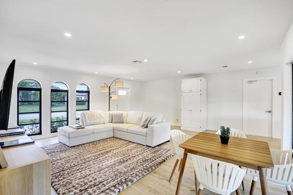 Coco Wood Lakes, 14608 Country Side Ln, Delray Beach, Florida 33484, image 2