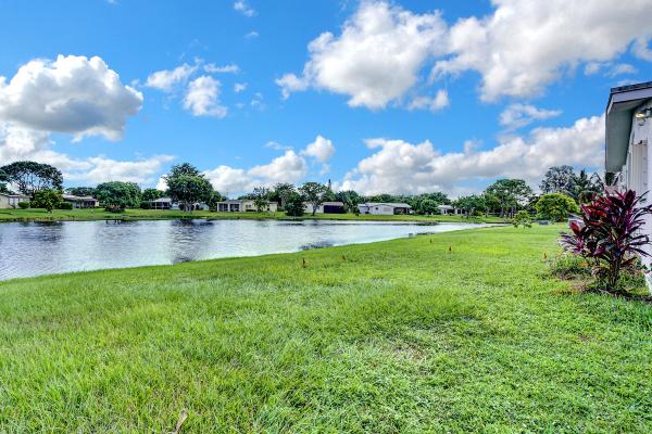 Coco Wood Lakes, 14608 Country Side Ln, Delray Beach, Florida 33484, image 3
