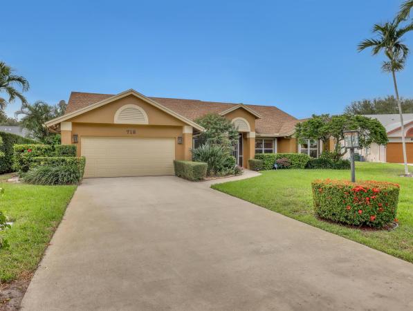 Fairways Of Delray, 712 Golf Ct, Delray Beach, Florida 33445, image 1