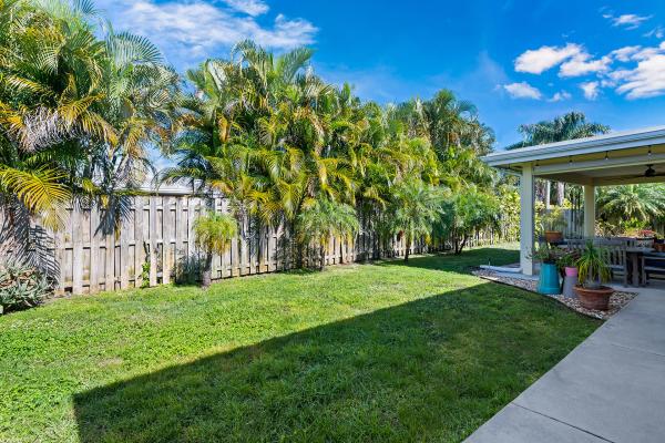 Lighthouse Manor, 2251 NE 37th Ct, Lighthouse Point, Florida 33064, image 1