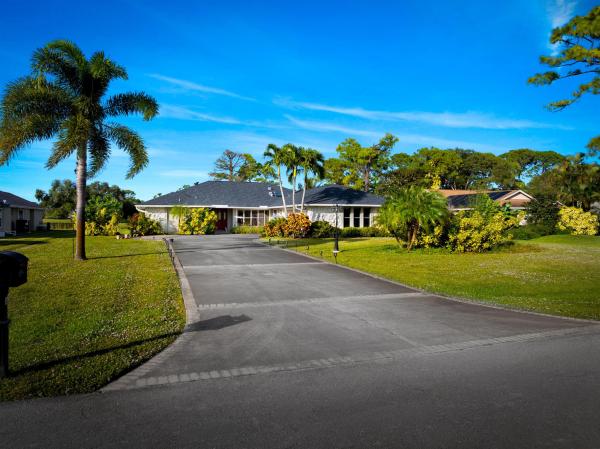 Holiday Pines, 4204 Redwood Dr, Fort Pierce, Florida 34951, image 1