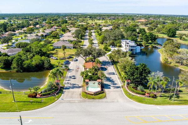 Quail Run Village, 9430 Meadowood Dr #205, Fort Pierce, Florida 34951, image 1