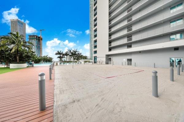 MarinaBlue, 888 Biscayne Blvd #3702, Miami, Florida 33132, image 1