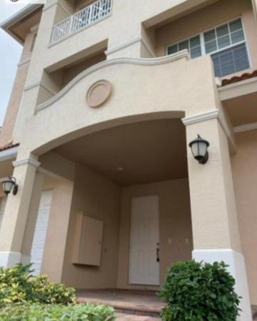 Cielo Townhomes, 5021 Vine Cliff Way W #, Palm Beach Gardens, Florida 33418, image 1