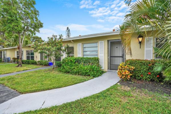 Palm Greens At Villa Del Ray, 13915 Via Aurora #D, Delray Beach, Florida 33484, image 1