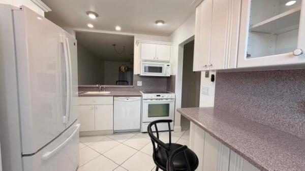 Camelot Village, 6813 Moonlit Dr, Delray Beach, Florida 33446, image 2