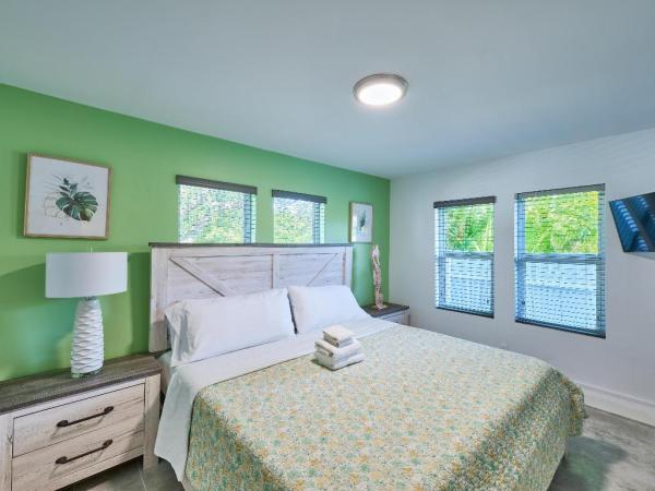 Hollywood South Side, 2020 Washington St #1-8, Hollywood, Florida 33020, image 1