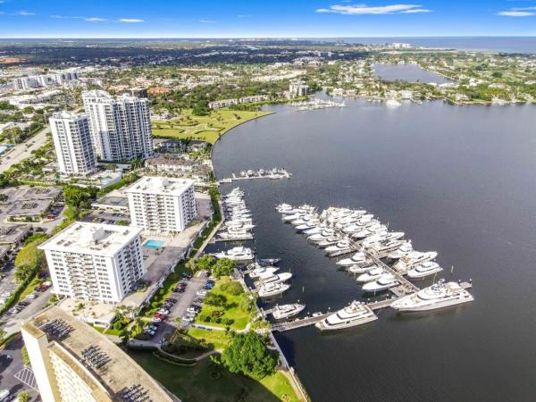 Admirality, 1200 Marine Way #403, North Palm Beach, Florida 33408, image 1