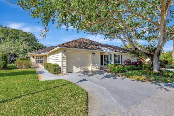 Twelve Oaks, 11344 Briarwood Pl, North Palm Beach, Florida 33408, image 1