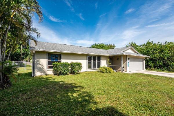 Riverview, 981 SE Candle Ave, Port St. Lucie, Florida 34983, image 2