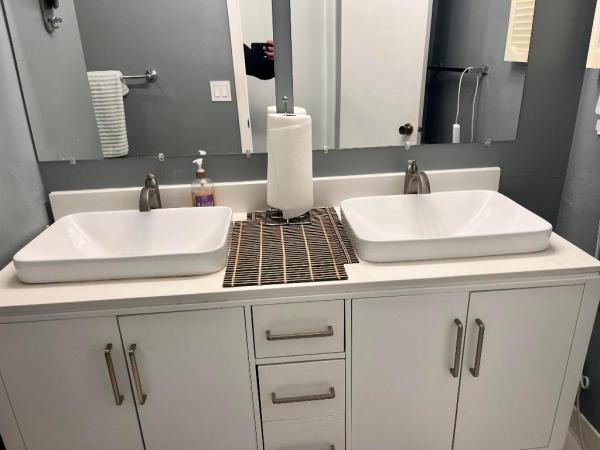 Dunbar Woods, 1100 Duncan Cir #202, Palm Beach Gardens, Florida 33418, image 2